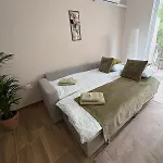 Várva Vár Apartman *